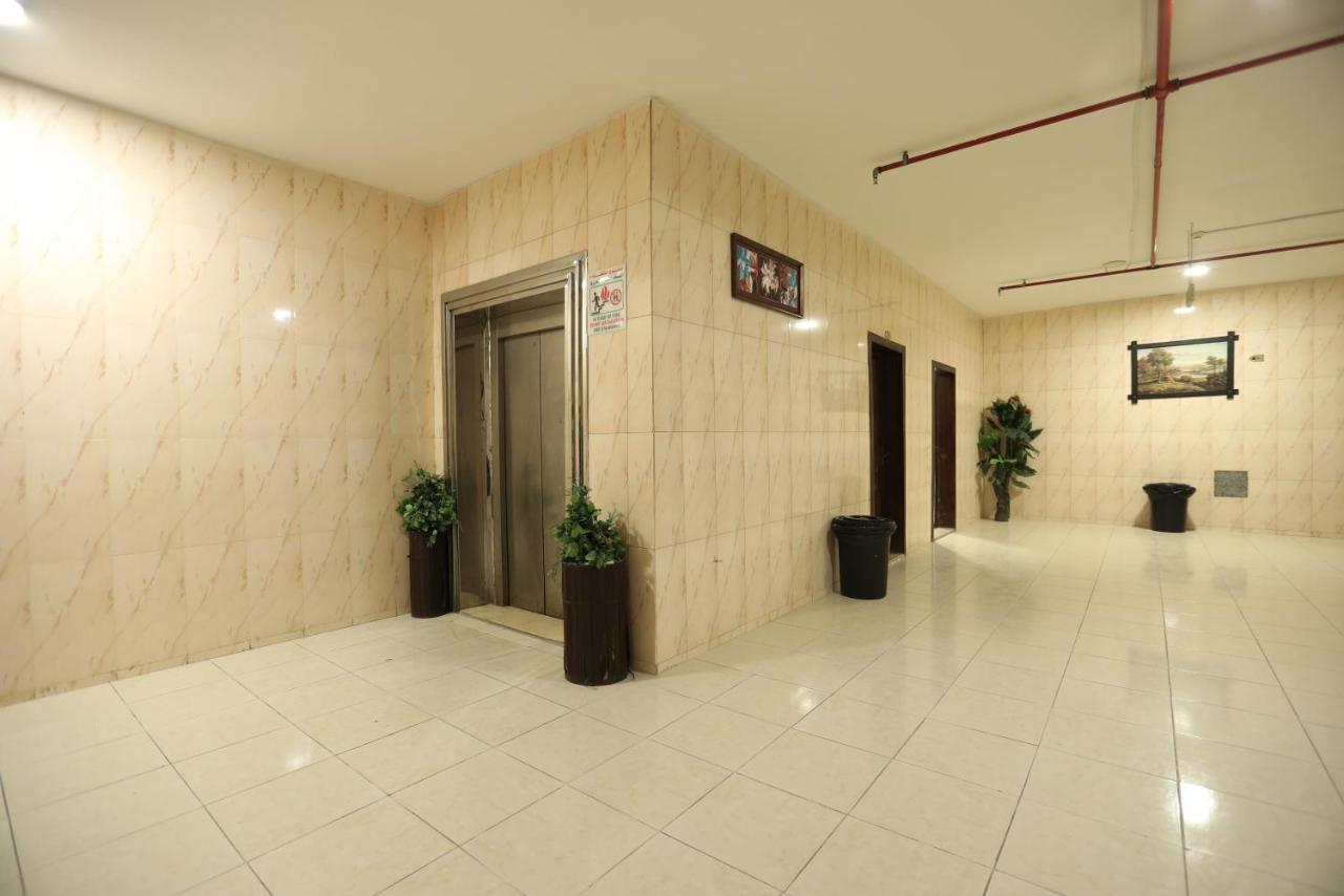Al Eairy Apartments -Aldamam 7 Dammam Esterno foto