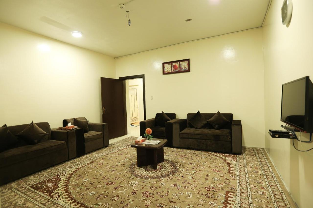 Al Eairy Apartments -Aldamam 7 Dammam Esterno foto