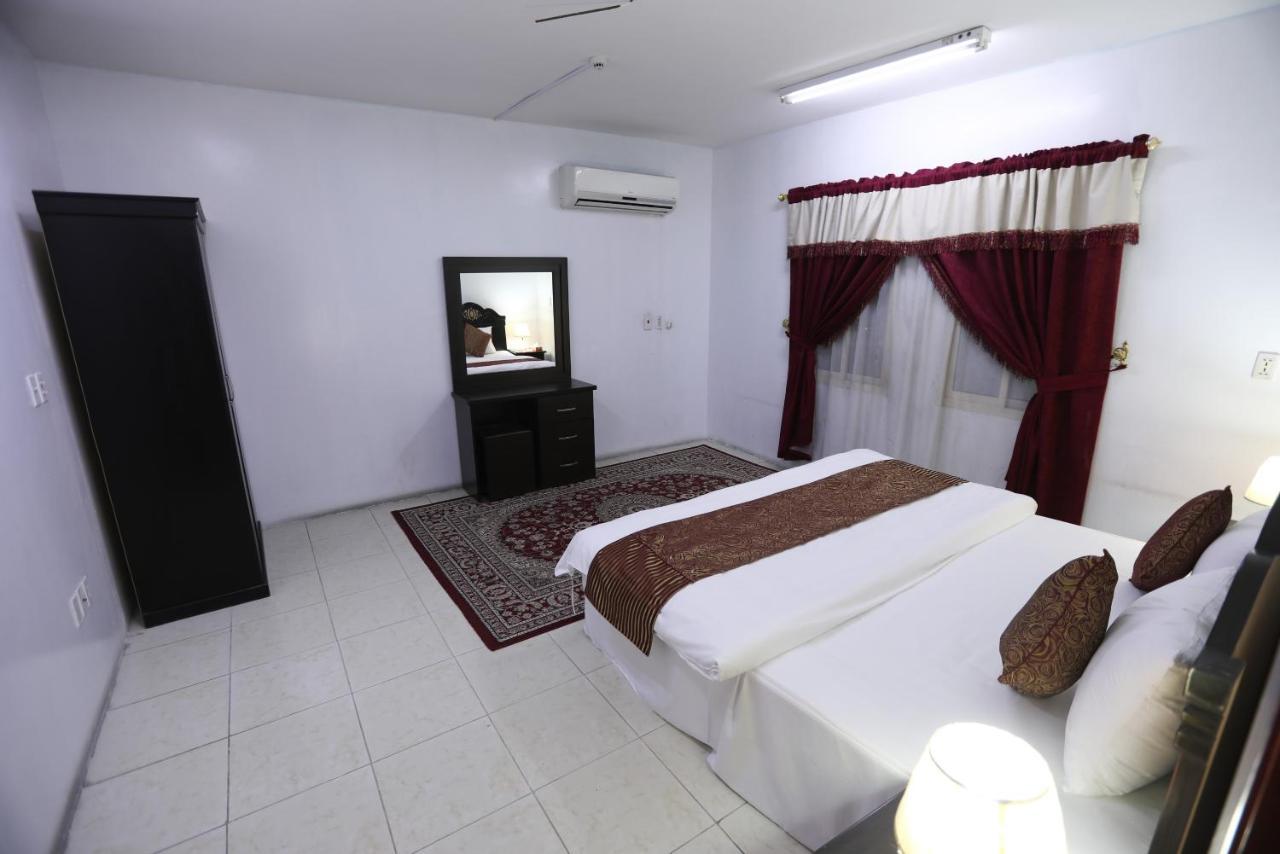 Al Eairy Apartments -Aldamam 7 Dammam Esterno foto