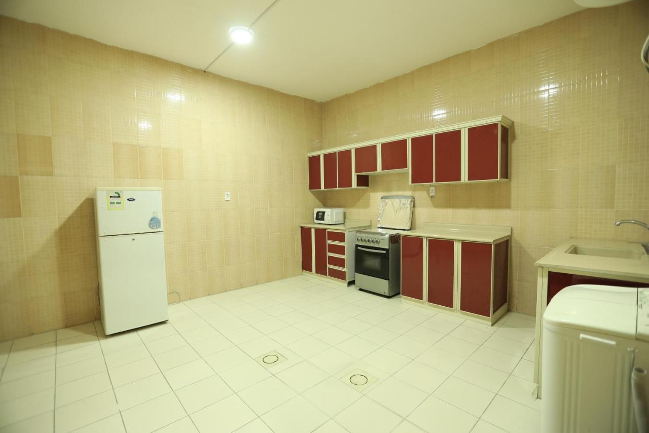 Al Eairy Apartments -Aldamam 7 Dammam Esterno foto